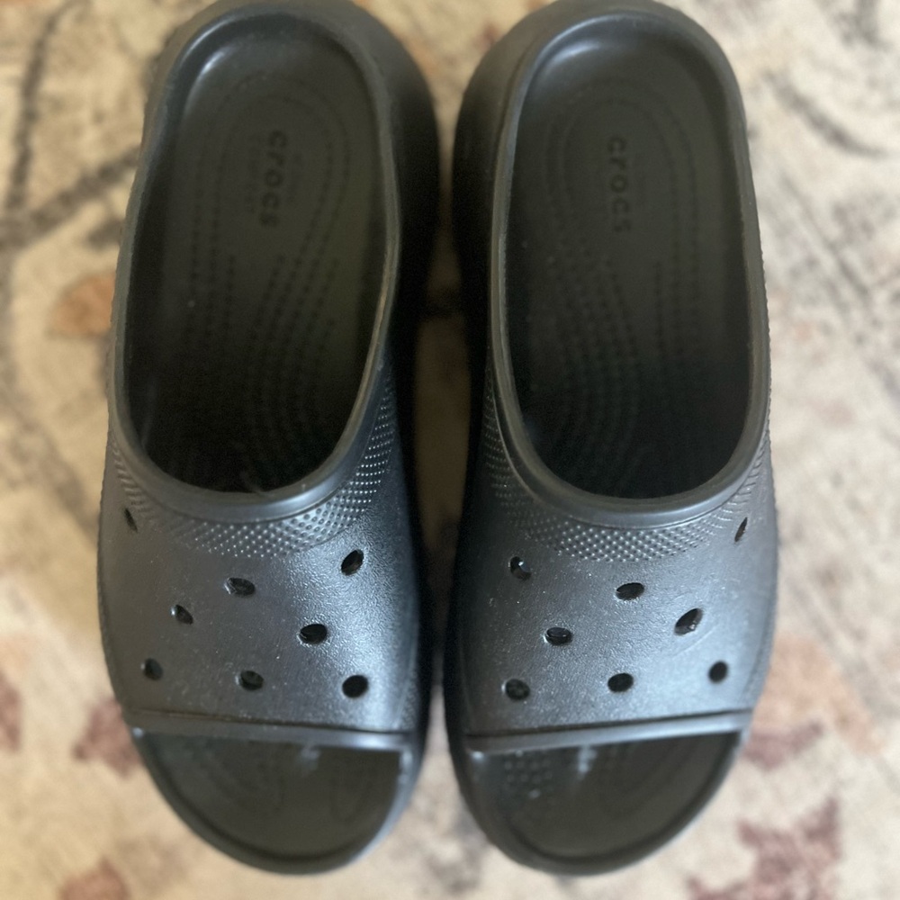 Black Crocs Platform Slides - Picture 6 of 6